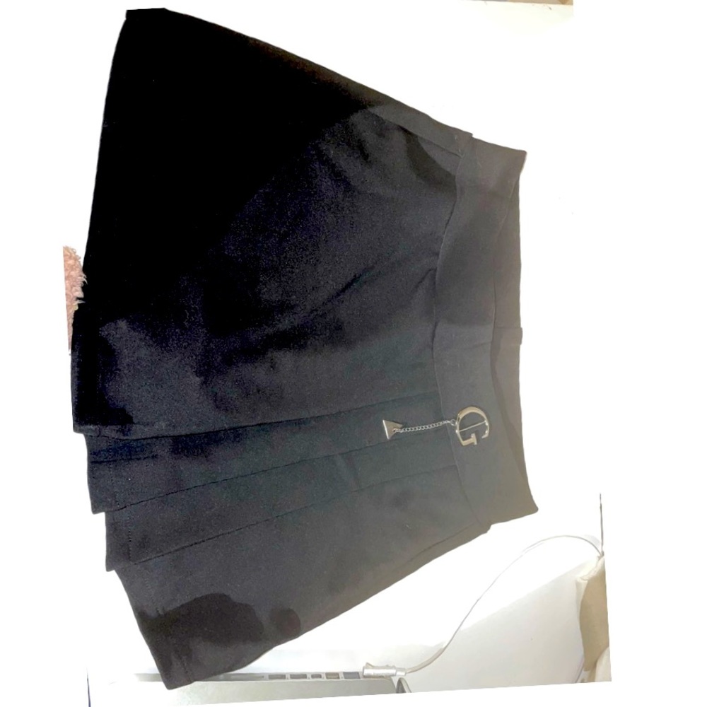Black skort